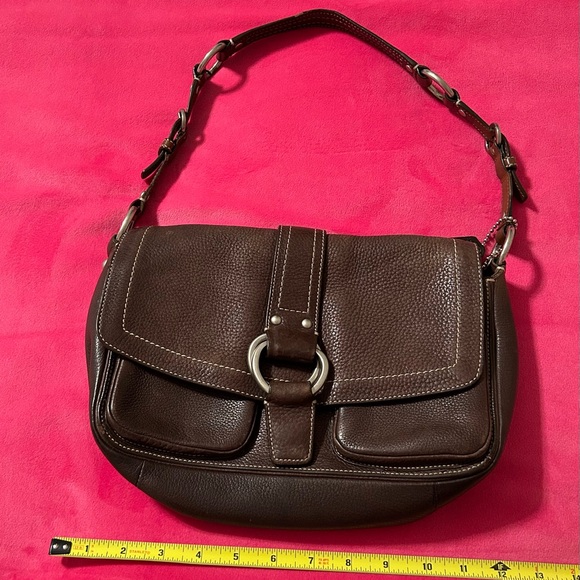 Vintage COACH leather shoulder bag- authentic, brown with silver hardware, clean - Picture 2 of 12